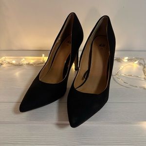 H&M black suade-ish heel
